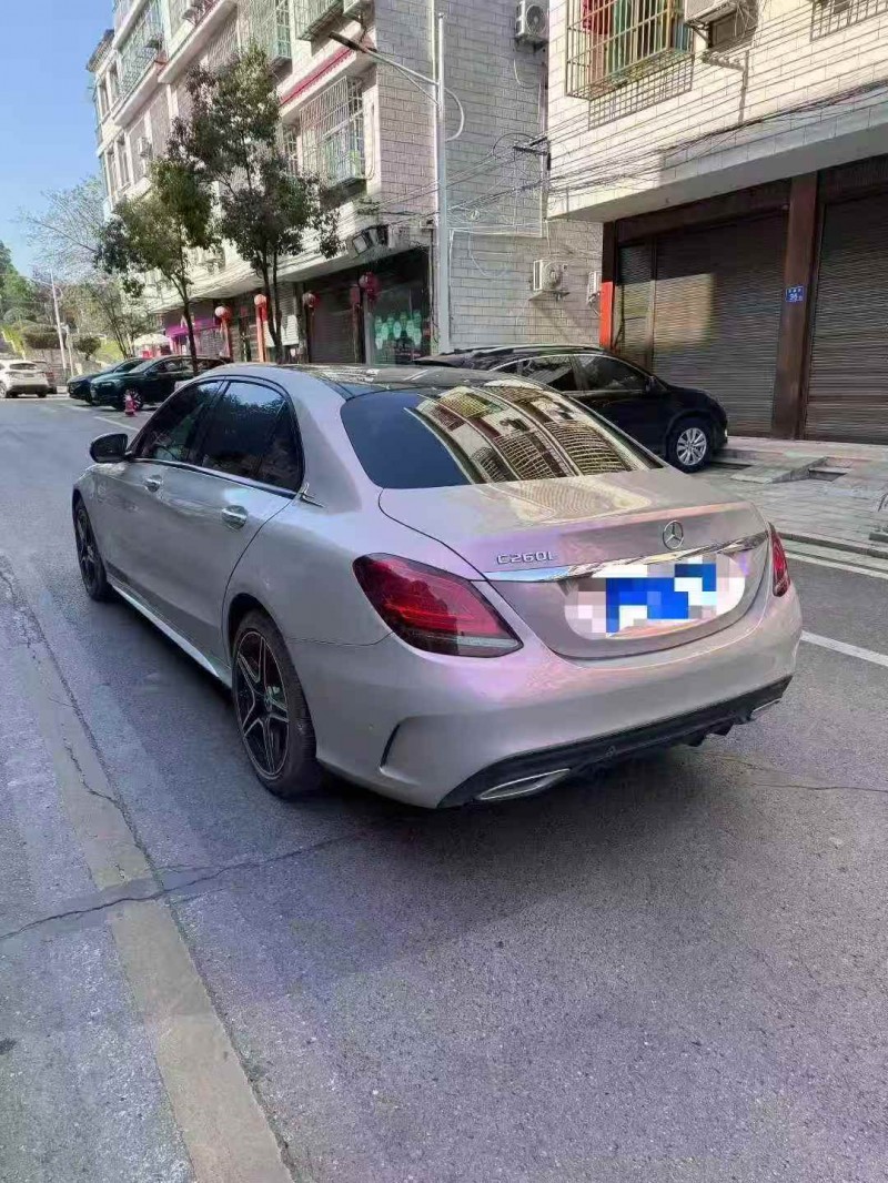 张家界21年奔驰C8