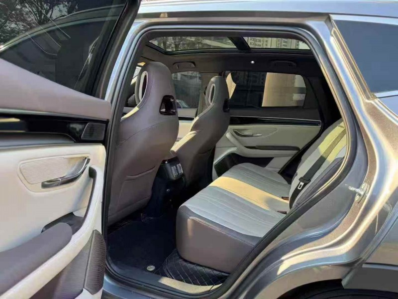 无锡25年比亚迪宋4