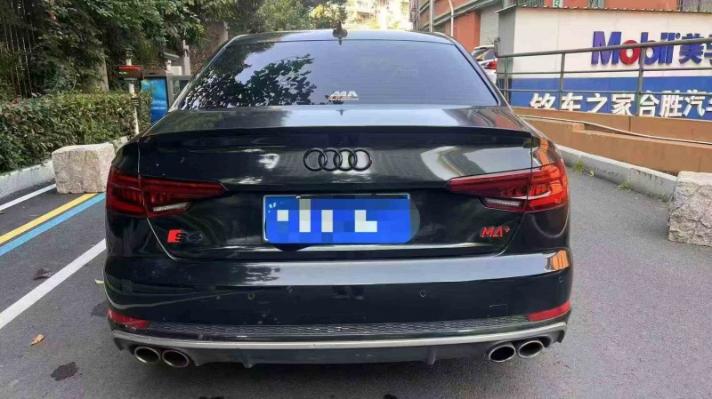 嘉兴19年奥迪S49