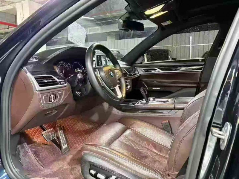 遵义18年宝马7系4