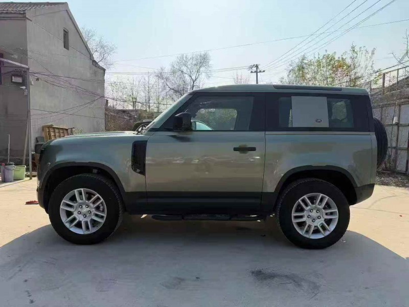 东营23年路虎卫士7