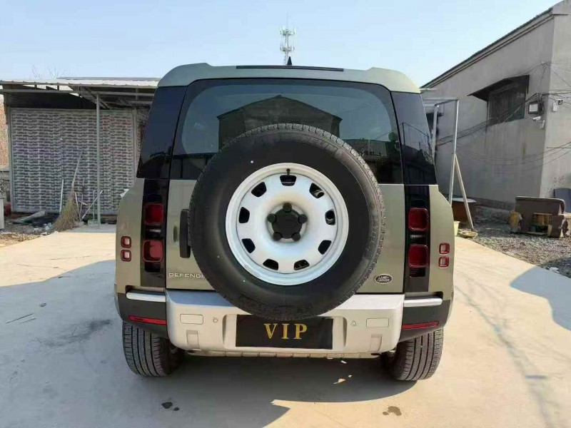 东营23年路虎卫士9