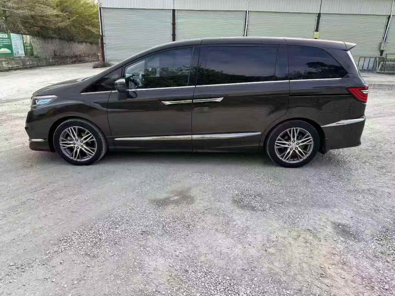 梧州19年本田艾力绅3