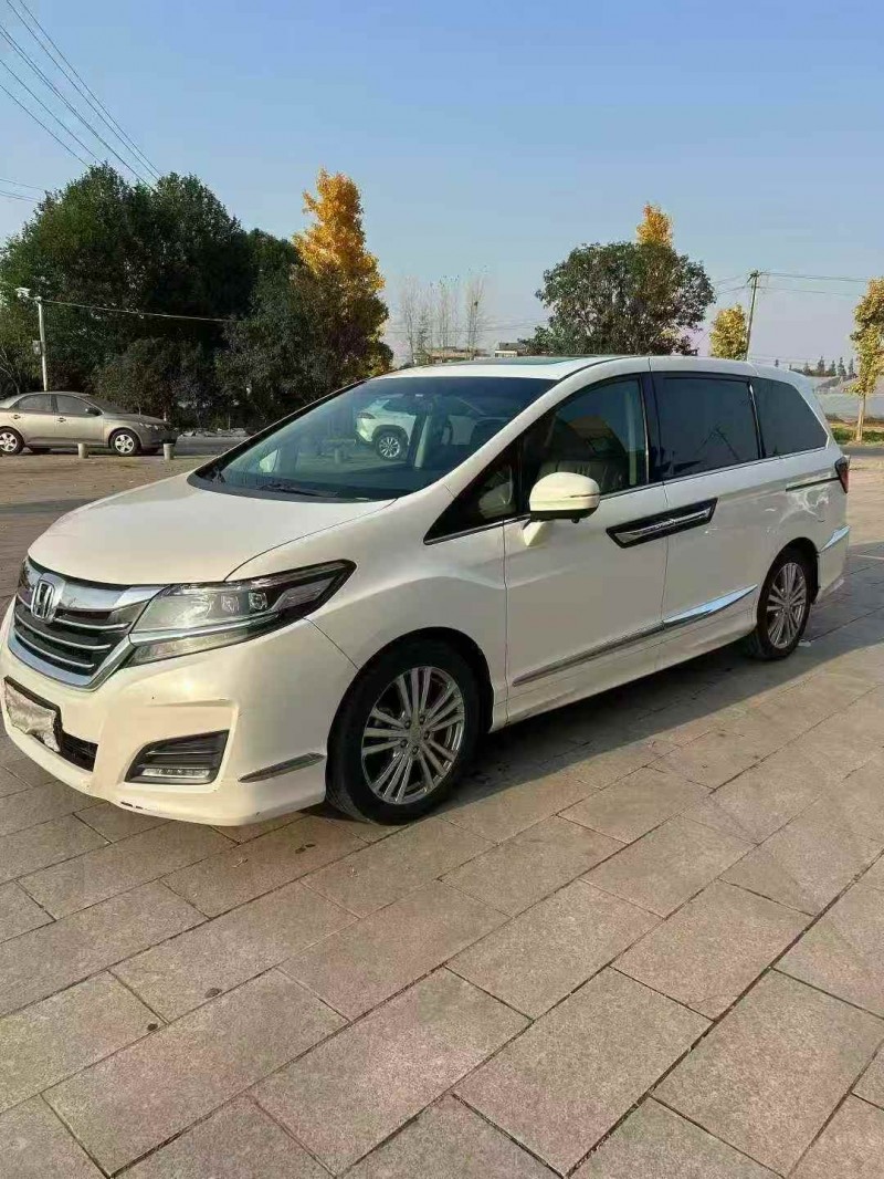 珠海19年本田艾力绅3