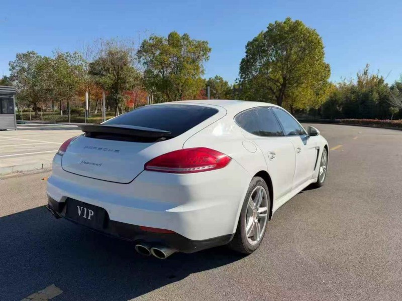 淮安14年保时捷帕拉梅拉7