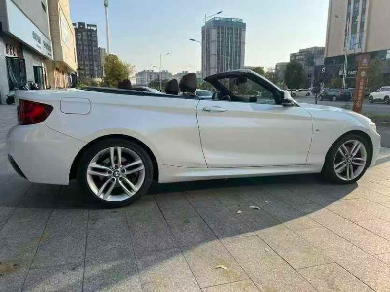 吉安17年宝马2系7