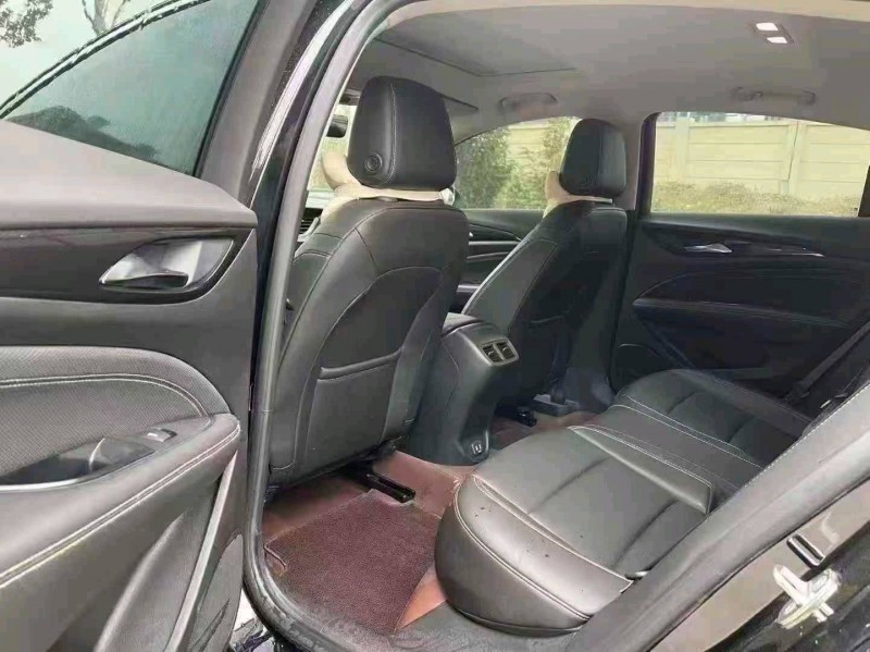 洛阳25年别克君威6