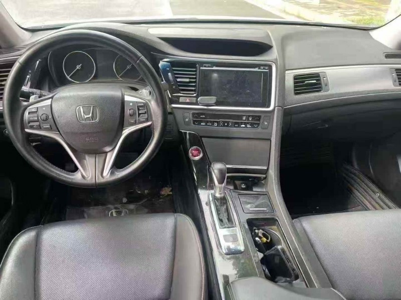 平顶山18年本田思铂睿5