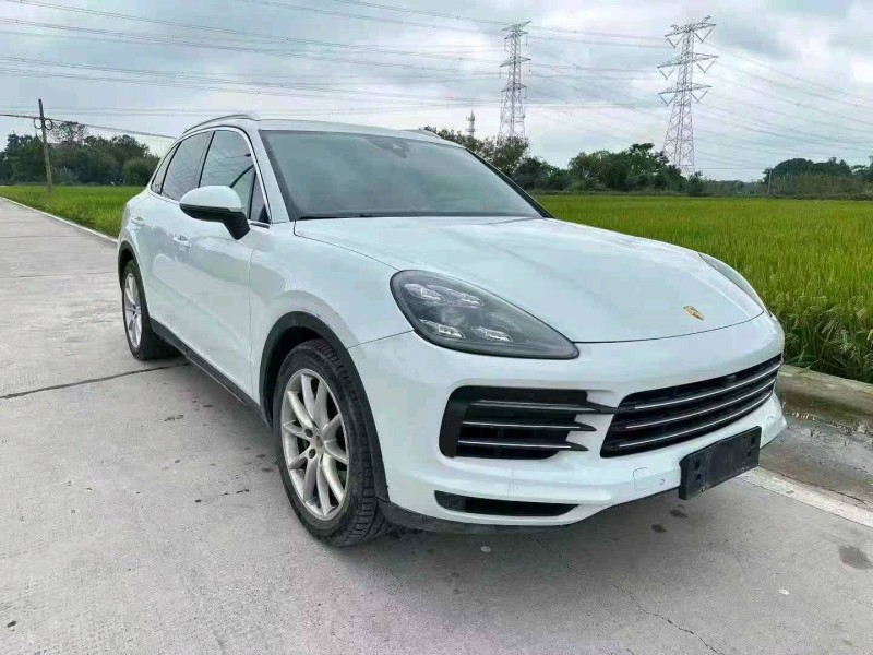 湖州19年保时捷卡宴3