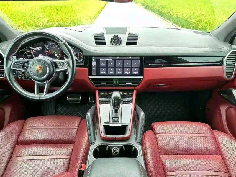 湖州19年保时捷卡宴5