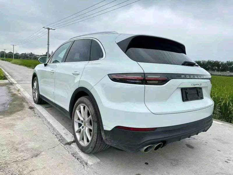 湖州19年保时捷卡宴7