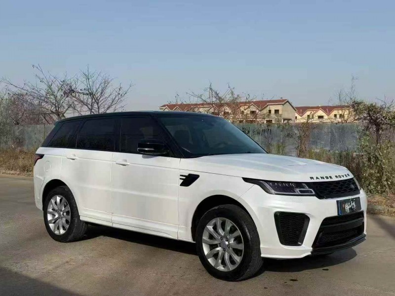 淄博18年路虎揽胜运动2