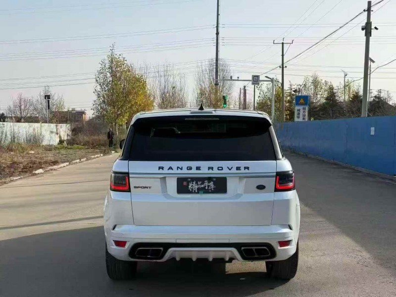 淄博18年路虎揽胜运动9