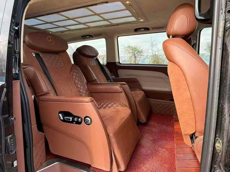 东营18年奔驰威霆5