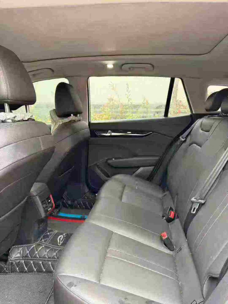 荆州22年东风奕炫6