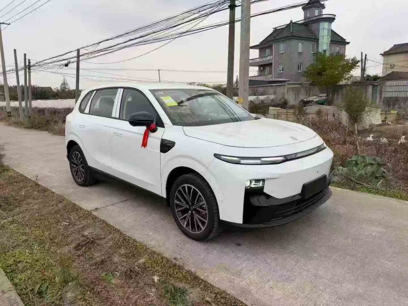 湖州25年零跑汽车B103