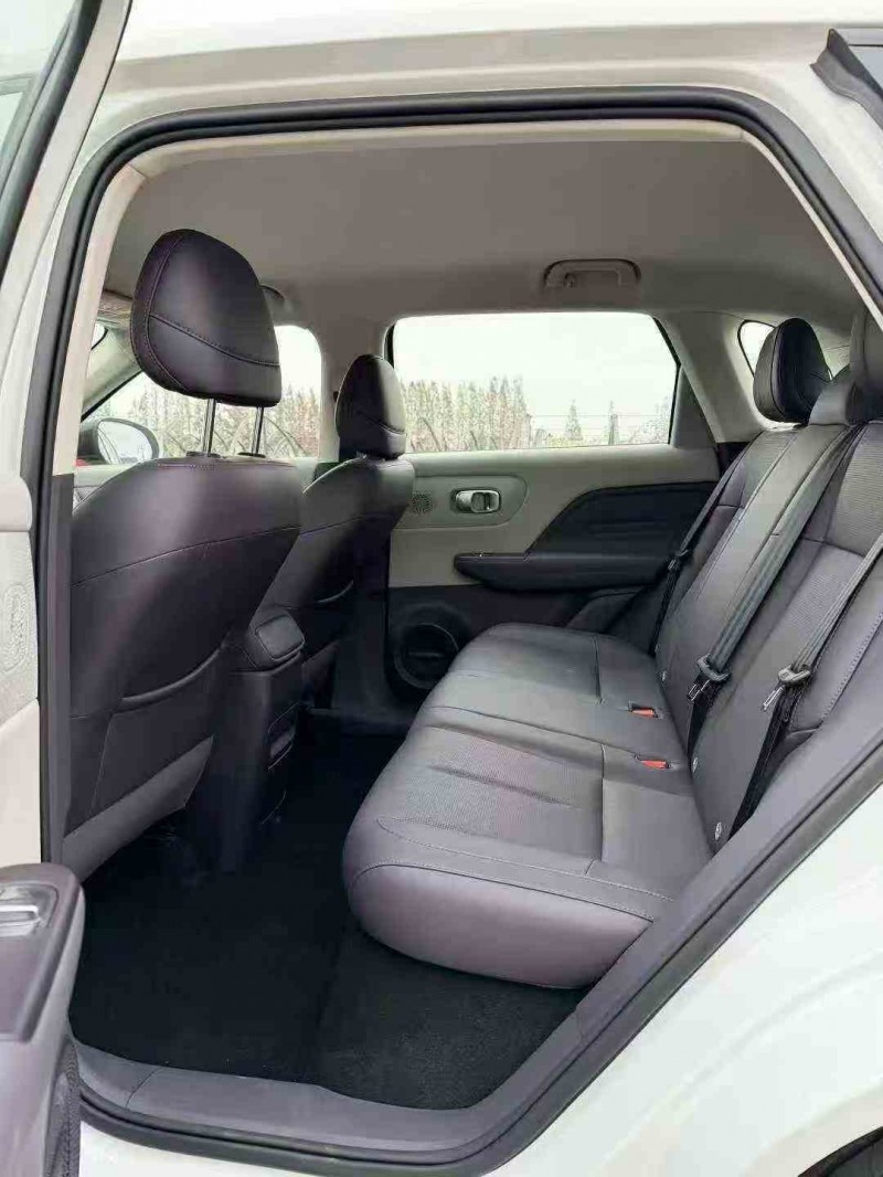 湖州25年零跑汽车B105