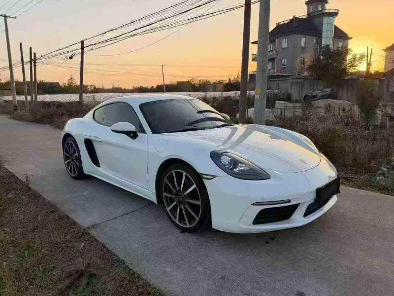 嘉兴18年保时捷7182