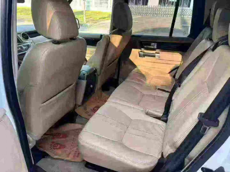 重庆12年路虎发现5