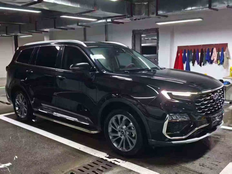 黔西南22年福特领裕3