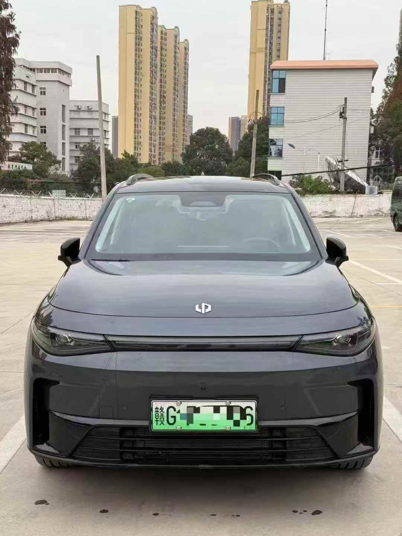 赣州24年零跑汽车C161