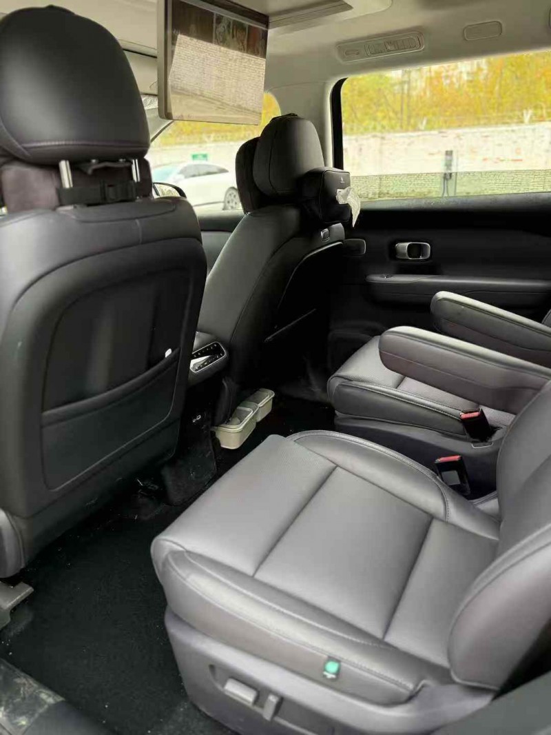 赣州24年零跑汽车C166