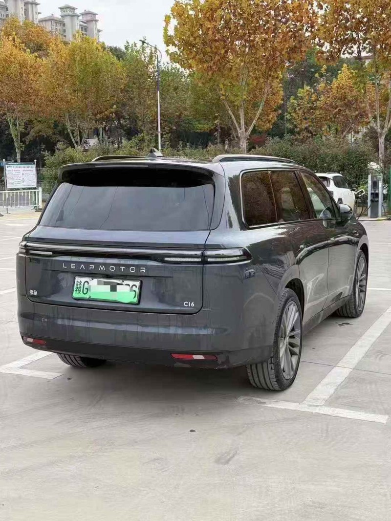 赣州24年零跑汽车C167