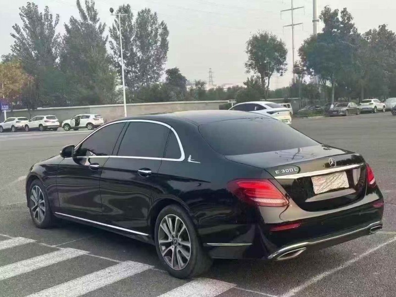 枣庄20年奔驰E8