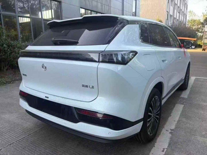 舟山25年东风风神8