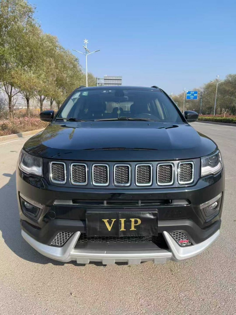 枣庄19年Jeep指南者1