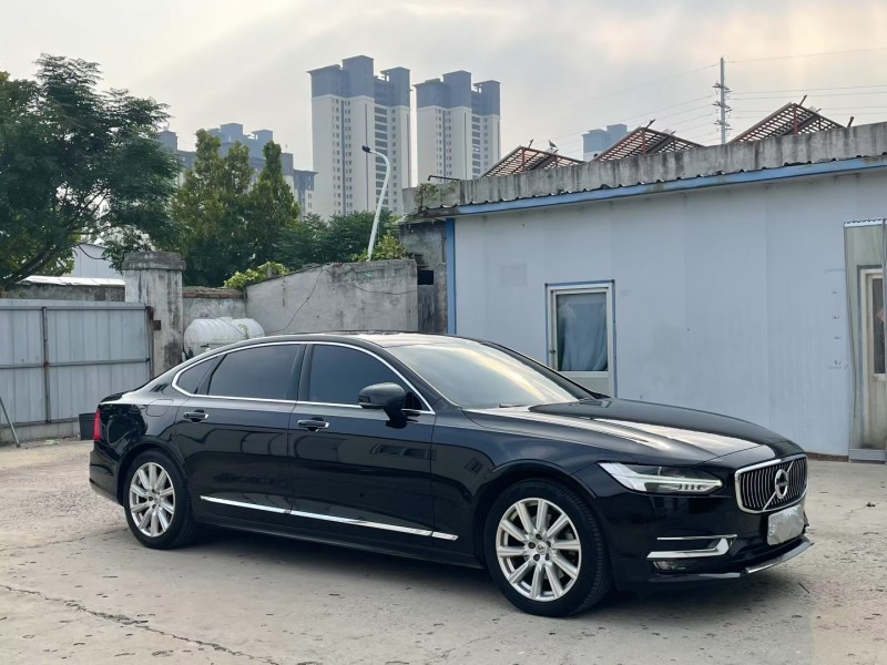 济宁20年沃尔沃S903