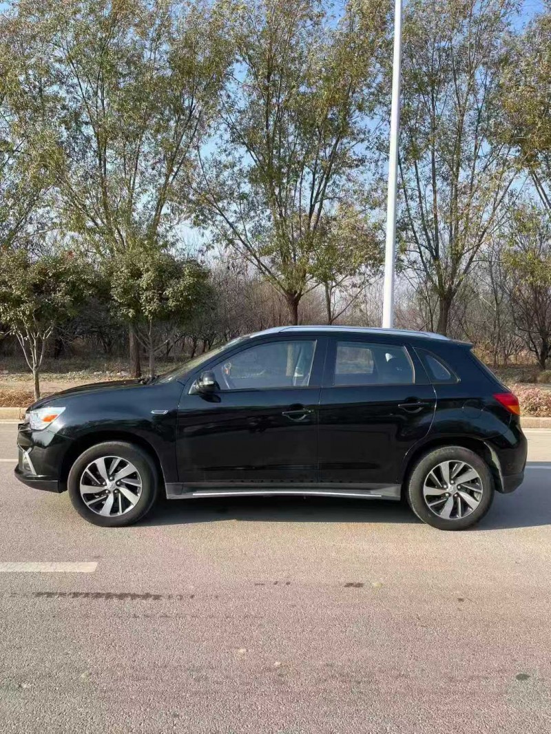 淄博17年三菱劲炫9