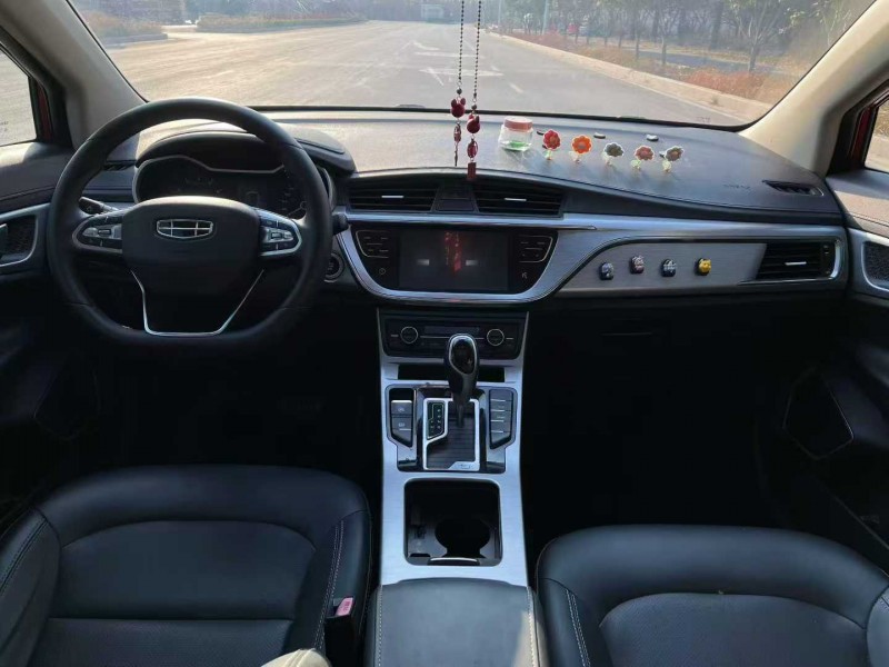 枣庄19年吉利帝豪5