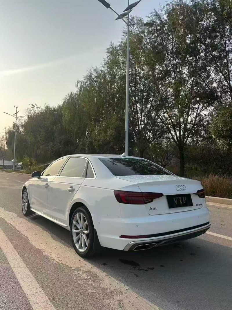 淄博19年奥迪A4L8