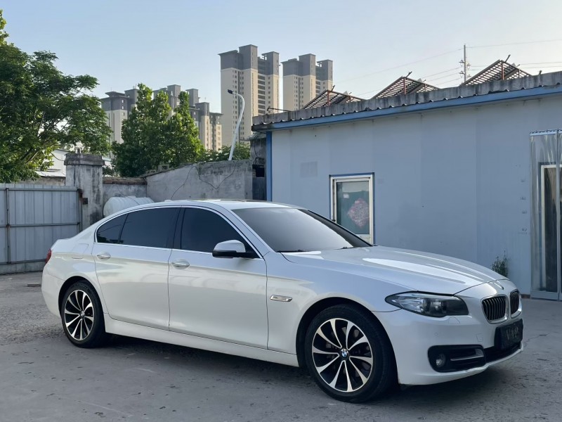 济宁16年宝马5系3