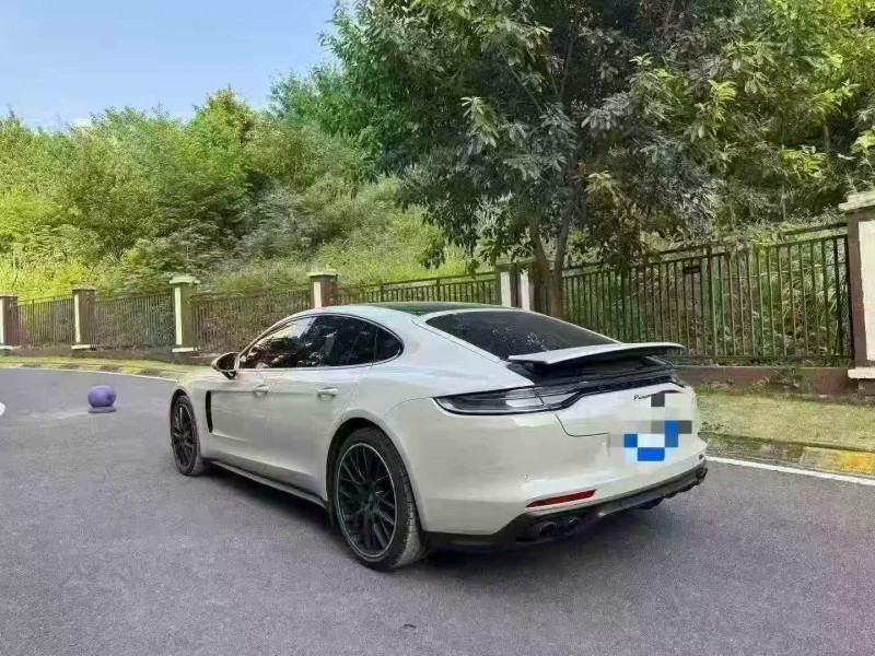 重庆24年保时捷帕拉梅拉4