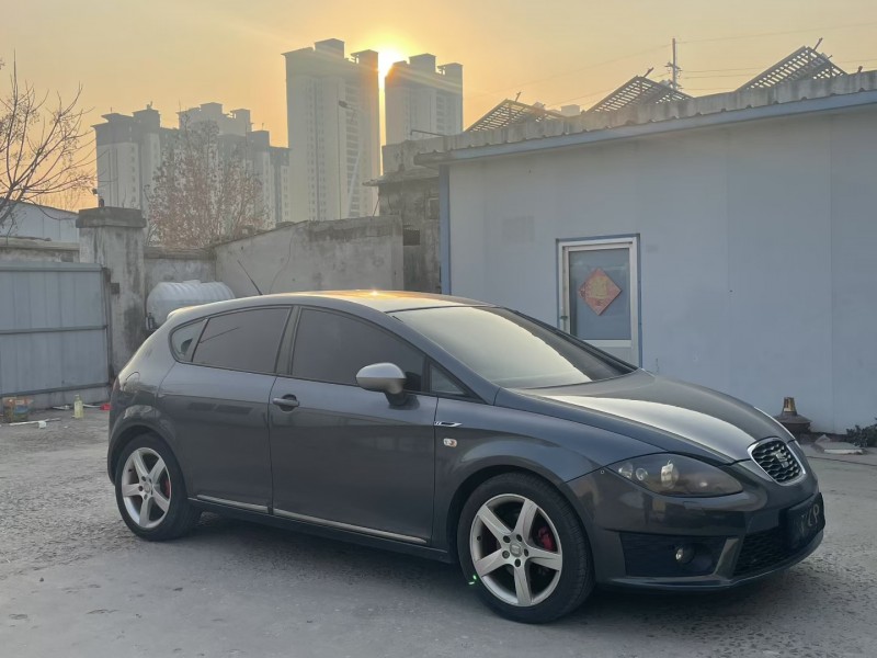 济宁14年西雅特LEON3