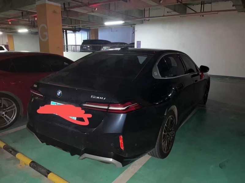 广州25年宝马5系3