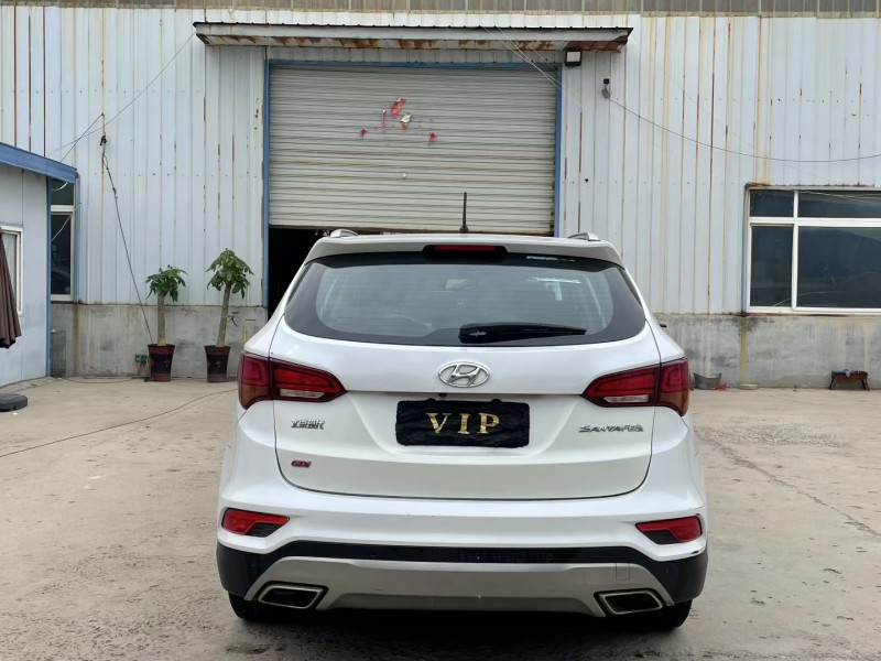 济宁17年现代新胜达9