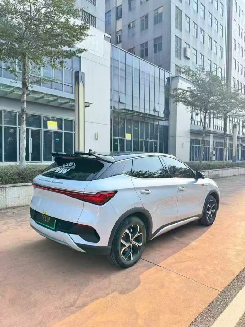 深圳23年比亚迪元新能源8