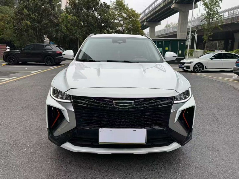 长沙21年吉利博越1