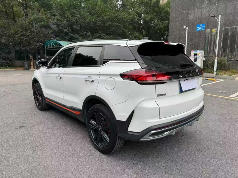 长沙21年吉利博越6