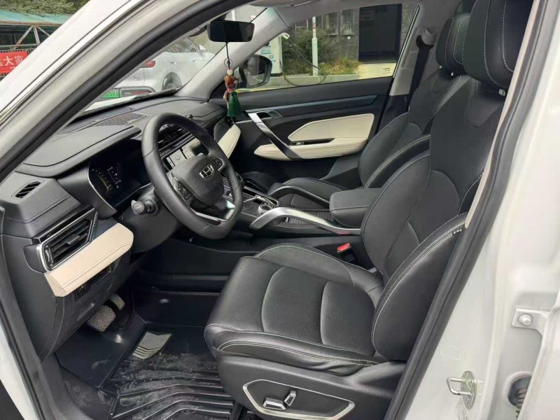 长沙21年吉利博越7