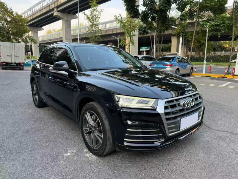 长沙18年奥迪Q53