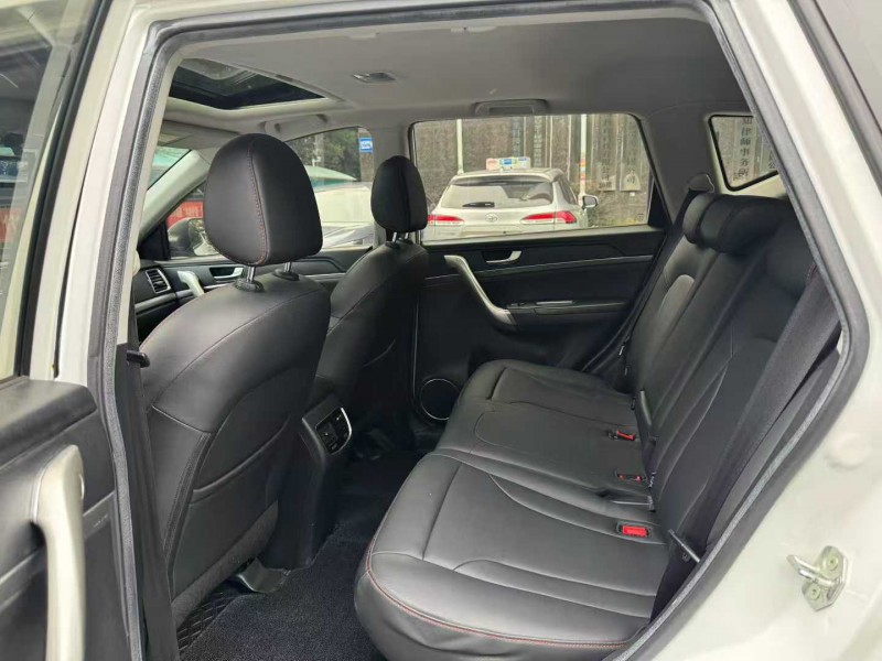 长沙19年哈弗M68