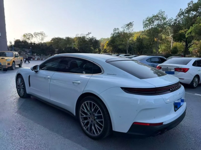 盐城24年保时捷帕拉梅拉3