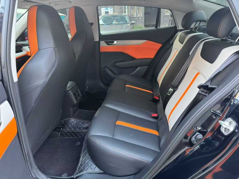 长沙23年东风奕炫8