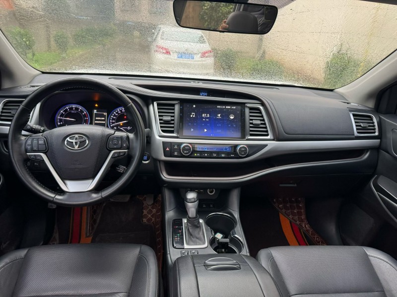 襄阳21年丰田汉兰达5