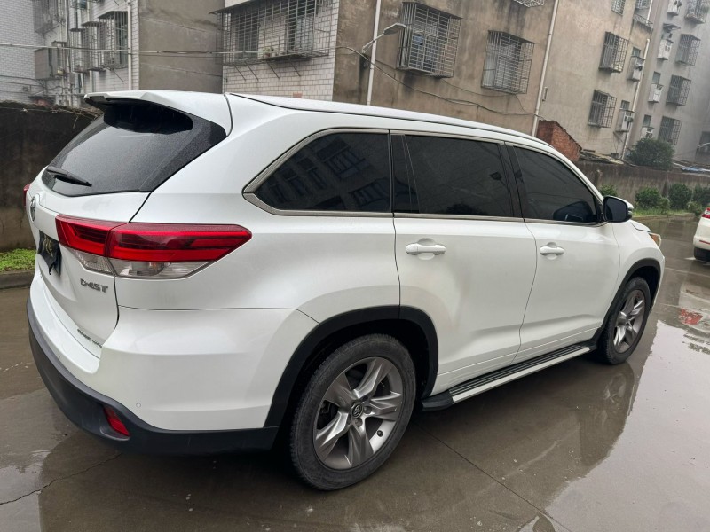 襄阳21年丰田汉兰达7