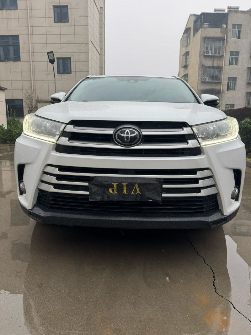 襄阳21年丰田汉兰达9